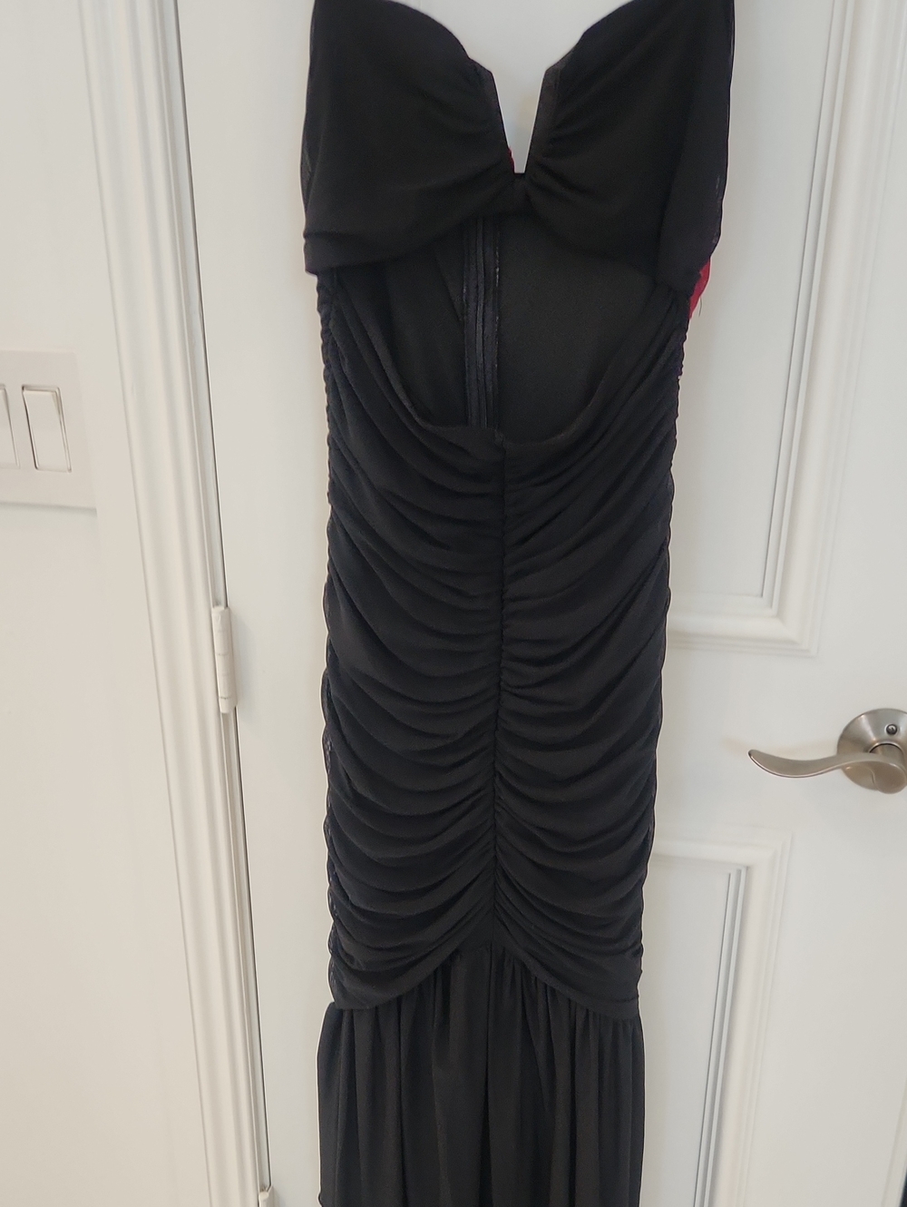 Elegant Black Ruched Strapless Evening Dress